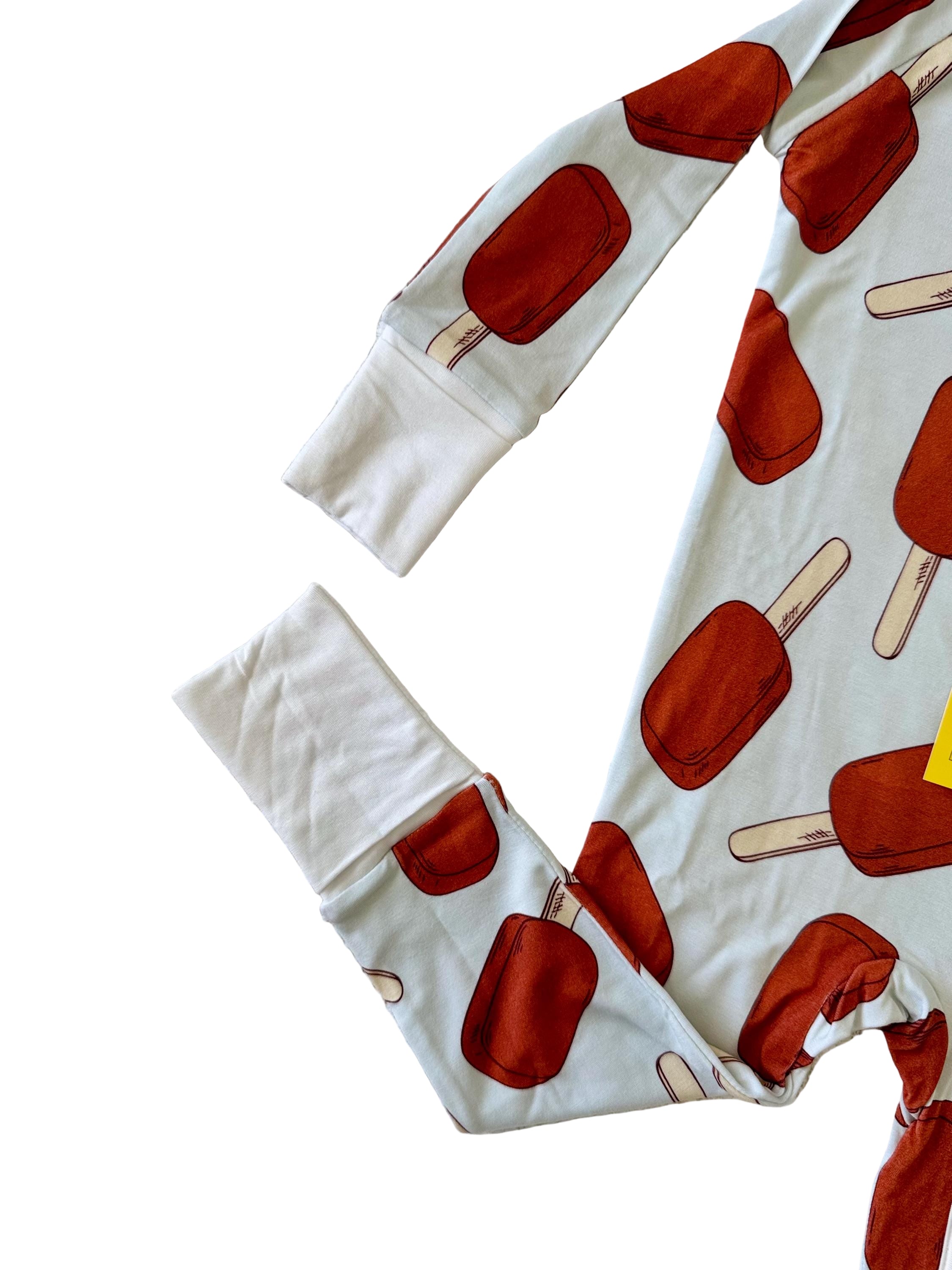 Baby zipper foot pajama with convertible foot and hand. Super soft material made by Little Mallard. 